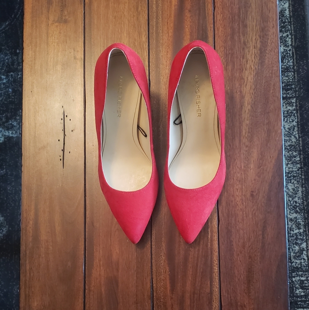 Marc Fisher Classic Pointed Toe Pumps